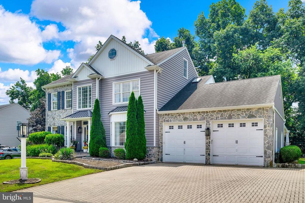 703 DANIEL DR, Collegeville, PA 19426