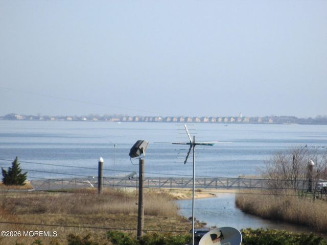 32 Center Avenue 14, Atlantic Highlands, NJ 07716