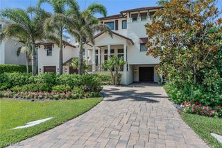 434 Trade Winds AVE, Naples, FL 34108