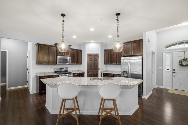 1406 Mockingbird COURT, Oconomowoc, WI 53066