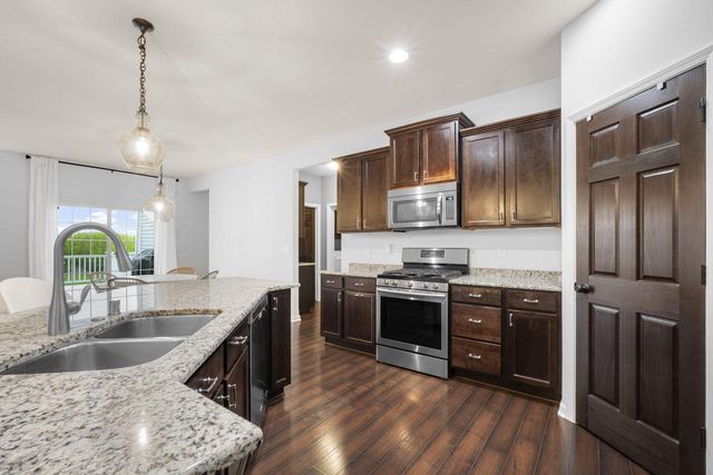 1406 Mockingbird COURT, Oconomowoc, WI 53066