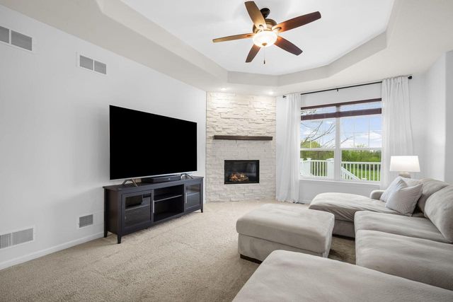 1406 Mockingbird COURT, Oconomowoc, WI 53066