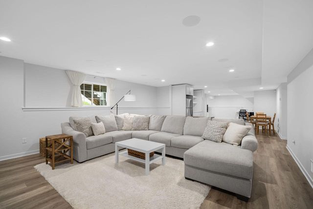 1406 Mockingbird COURT, Oconomowoc, WI 53066