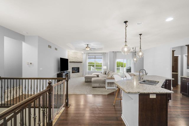 1406 Mockingbird COURT, Oconomowoc, WI 53066