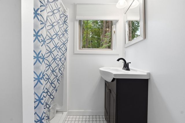 99 Lakeshore Drive, Spencer, MA 01562