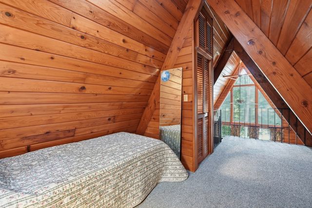 99 Lakeshore Drive, Spencer, MA 01562