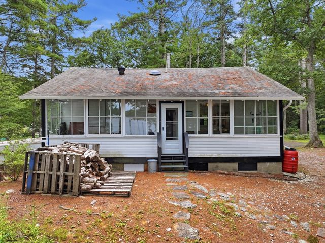 99 Lakeshore Drive, Spencer, MA 01562