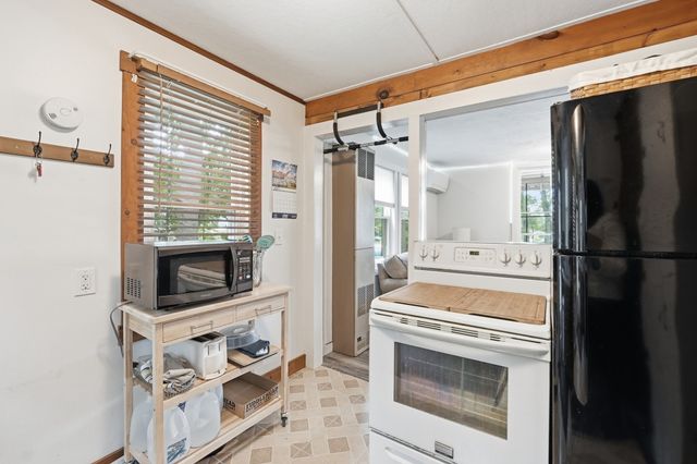 99 Lakeshore Drive, Spencer, MA 01562