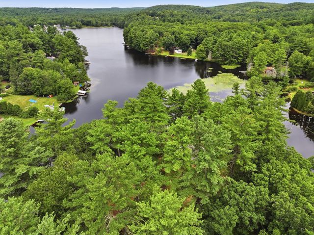 99 Lakeshore Drive, Spencer, MA 01562