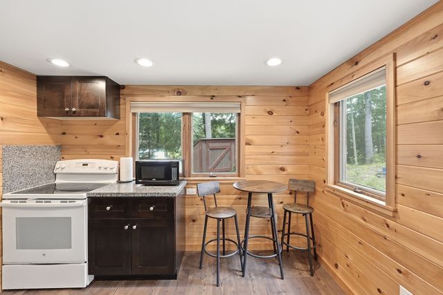 99 Lakeshore Drive, Spencer, MA 01562