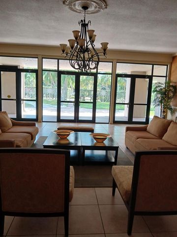 721 Lori Drive 309, Palm Springs, FL 33461