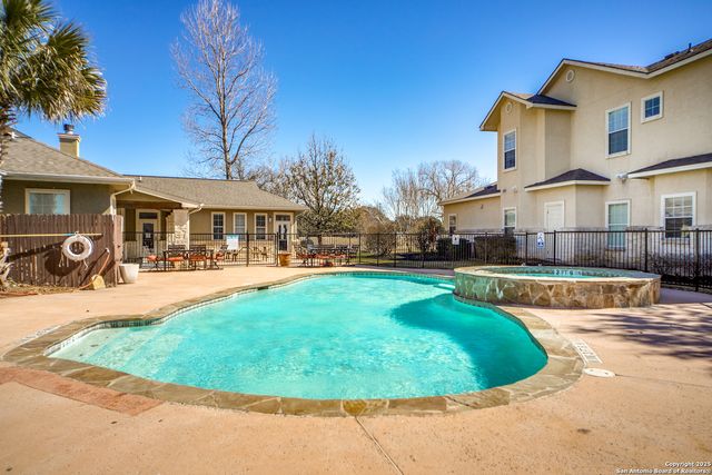 1000 Diamond Dr Apt 3003, Boerne, TX 78006