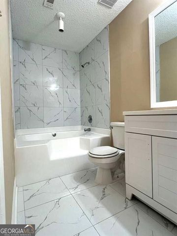 7941 Creekstone Way, Riverdale, GA 30274