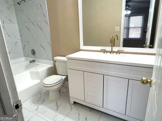7941 Creekstone Way, Riverdale, GA 30274