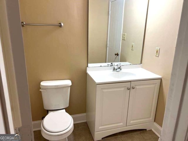 7941 Creekstone Way, Riverdale, GA 30274