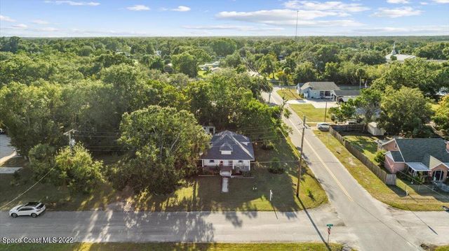 2392 Taylor Street, Mims, FL 32754