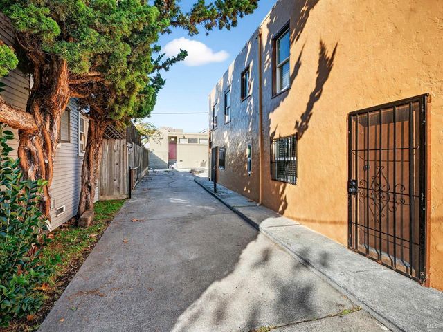 1322 Alabama St, Vallejo, CA 94590