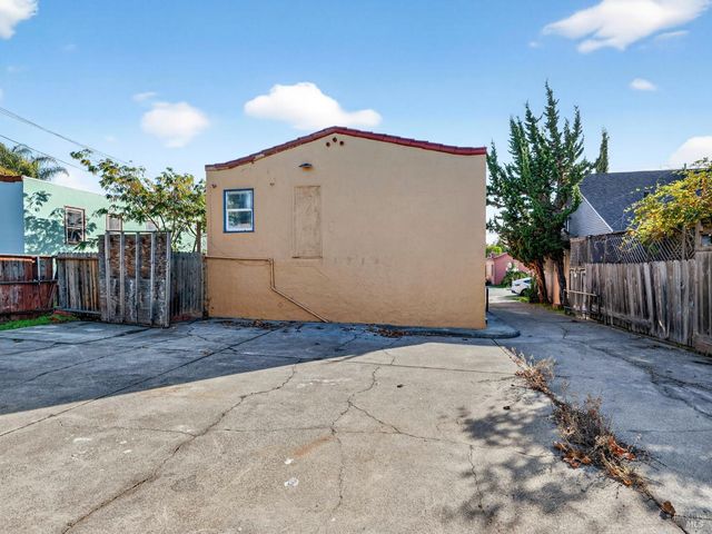 1322 Alabama St, Vallejo, CA 94590