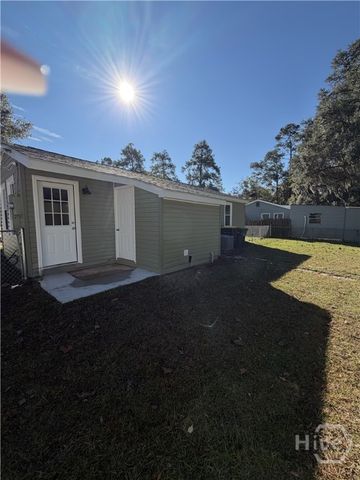 28 Arthur Circle, Savannah, GA 31406