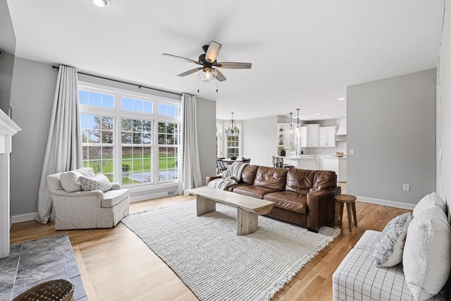 W223N3589 Ridgeside COURT, Pewaukee, WI 53072