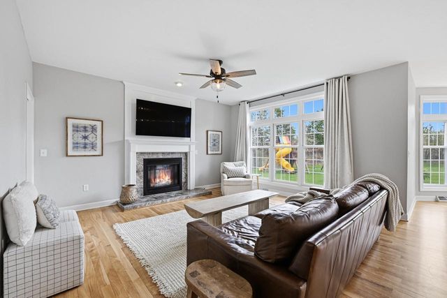 W223N3589 Ridgeside COURT, Pewaukee, WI 53072