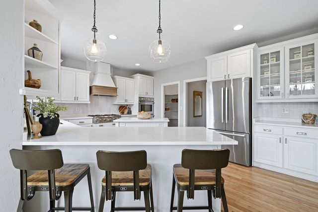 W223N3589 Ridgeside COURT, Pewaukee, WI 53072