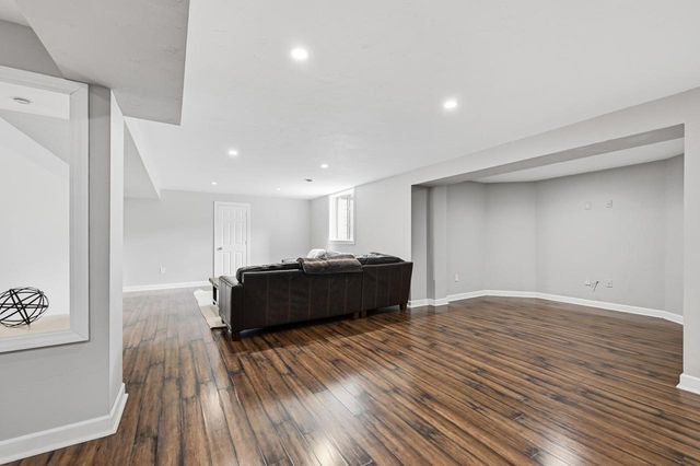 W223N3589 Ridgeside COURT, Pewaukee, WI 53072