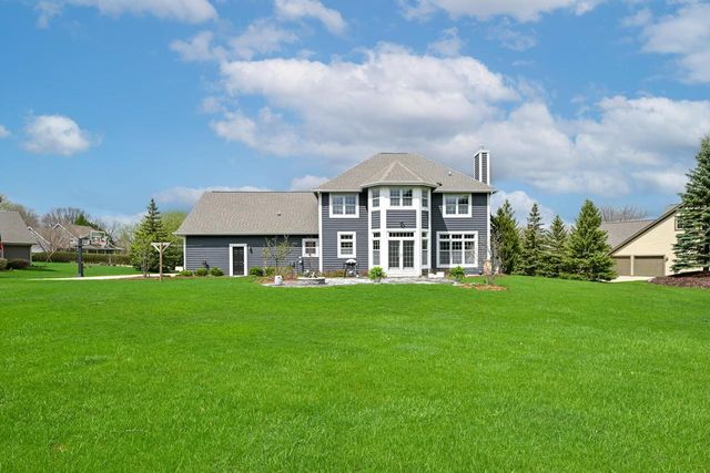W223N3589 Ridgeside COURT, Pewaukee, WI 53072
