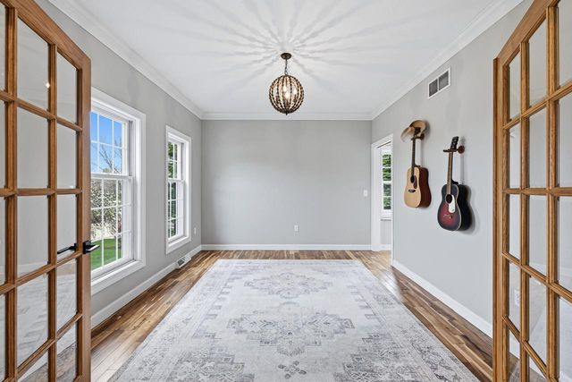 W223N3589 Ridgeside COURT, Pewaukee, WI 53072