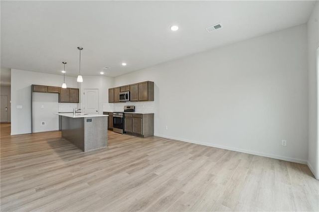 3028 NW 95th Terrace, Kansas City, MO 64154