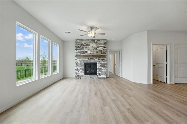 3028 NW 95th Terrace, Kansas City, MO 64154