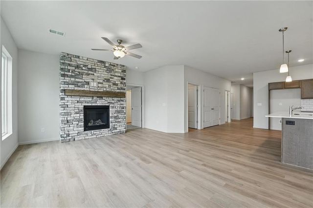 3028 NW 95th Terrace, Kansas City, MO 64154