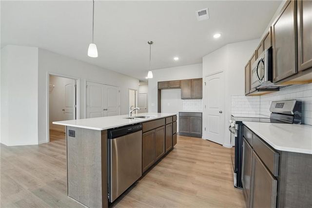 3028 NW 95th Terrace, Kansas City, MO 64154