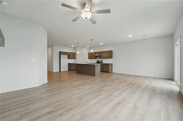 3028 NW 95th Terrace, Kansas City, MO 64154