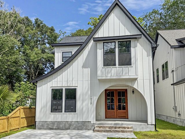 1928 Harper Street, North Charleston, SC 29406