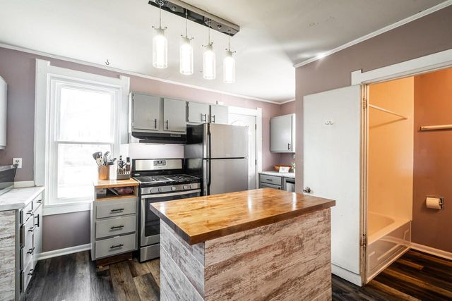 923 Beechwood AVENUE, Waukesha, WI 53186