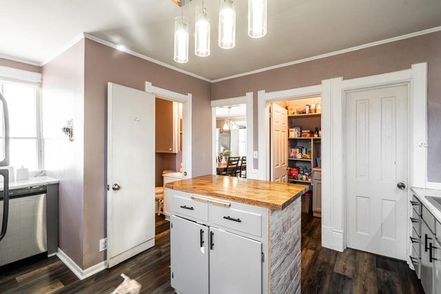 923 Beechwood AVENUE, Waukesha, WI 53186