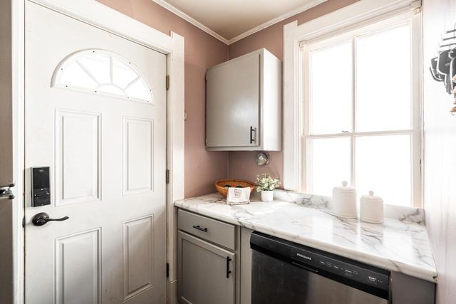 923 Beechwood AVENUE, Waukesha, WI 53186