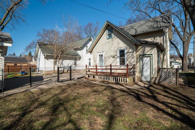 923 Beechwood AVENUE, Waukesha, WI 53186