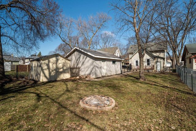 923 Beechwood AVENUE, Waukesha, WI 53186