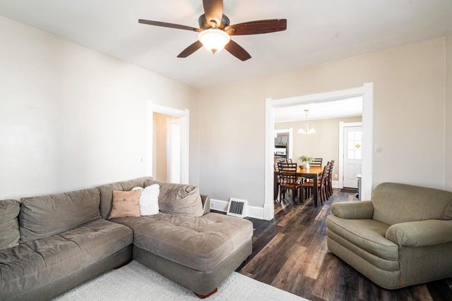 923 Beechwood AVENUE, Waukesha, WI 53186