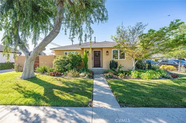 6200 E Fairbrook, Long Beach, CA 90815