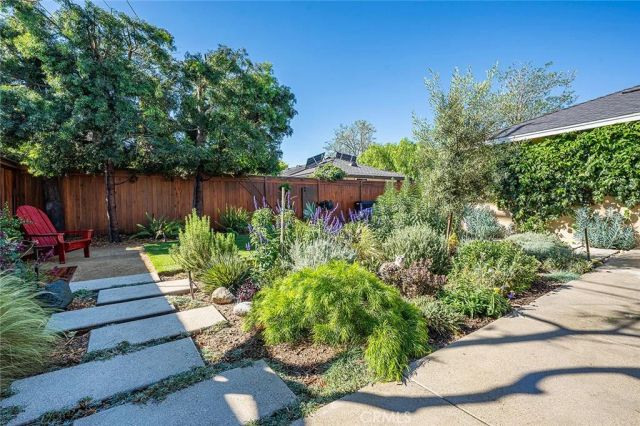 6200 E Fairbrook, Long Beach, CA 90815