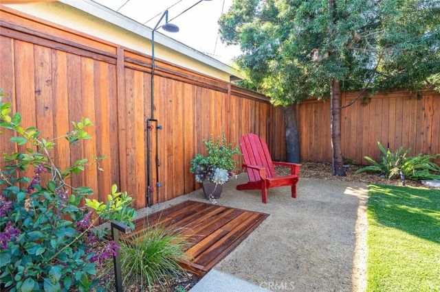 6200 E Fairbrook, Long Beach, CA 90815