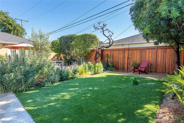 6200 E Fairbrook, Long Beach, CA 90815