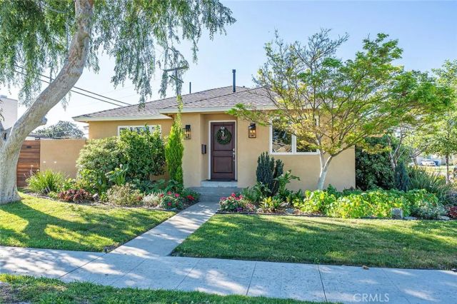 6200 E Fairbrook, Long Beach, CA 90815