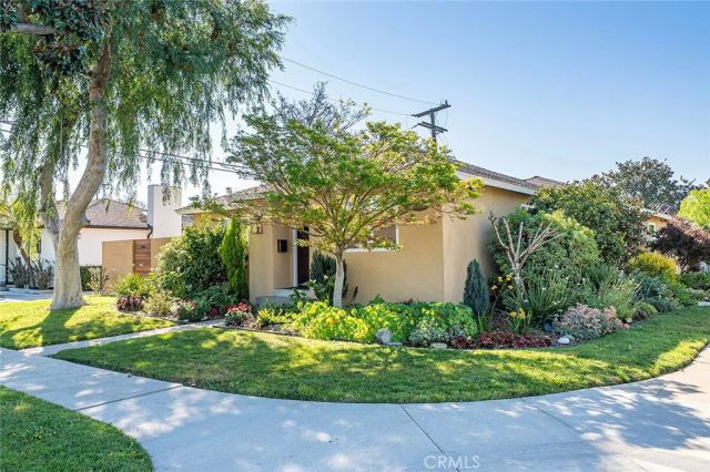 6200 E Fairbrook, Long Beach, CA 90815