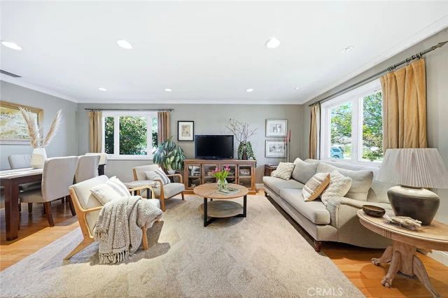 6200 E Fairbrook, Long Beach, CA 90815