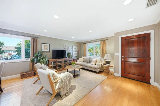 6200 E Fairbrook, Long Beach, CA 90815