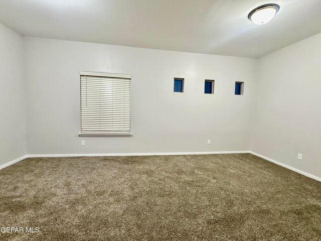 545 PASEO MODESTO Drive, El Paso, TX 79928